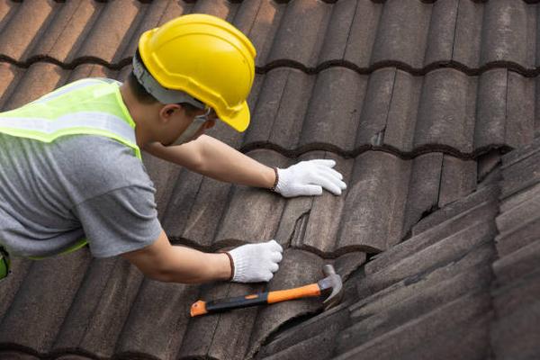 Secure Your Home with Top Roof Replacement Services in Clarksville