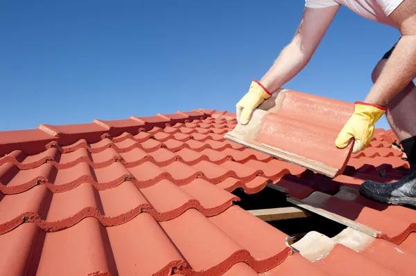 Roofing Replacement Contractors That Get the Job Done Right