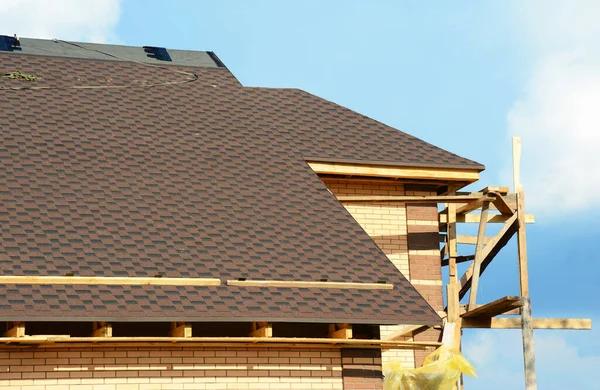 Full-Service Roofing Contractors in Platte Woods